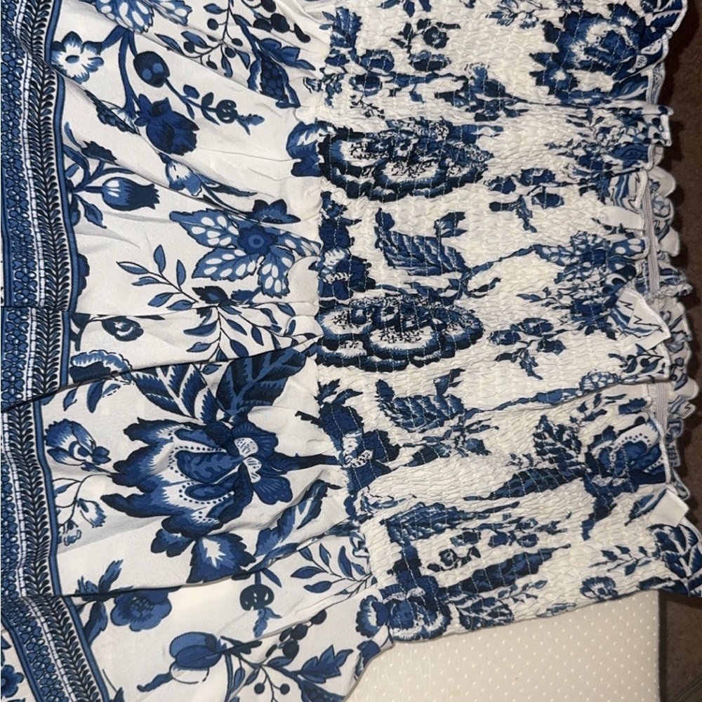SHEIN Blue and White Floral Tunic Top